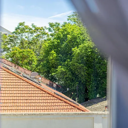 Satureja Montana Apartment Split