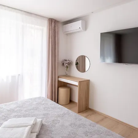 Apartment Satureja Montana Split